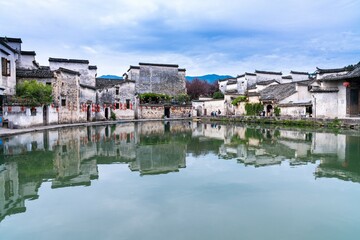 初一必读书目有哪些