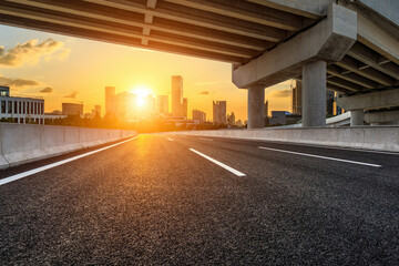 有关植树造林保护环境的谚语