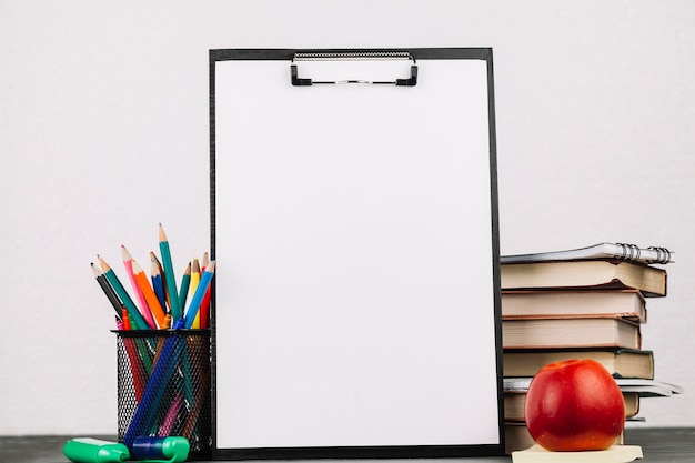 初一必读书目有哪些